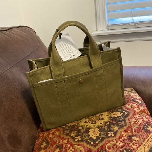 Coach Olive Cargo Tote Bag - Picture 2 of 5
